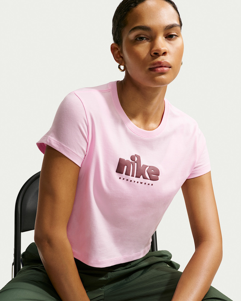 Nike Sportswear Club Women's Short-Sleeve T-Shirt 3
