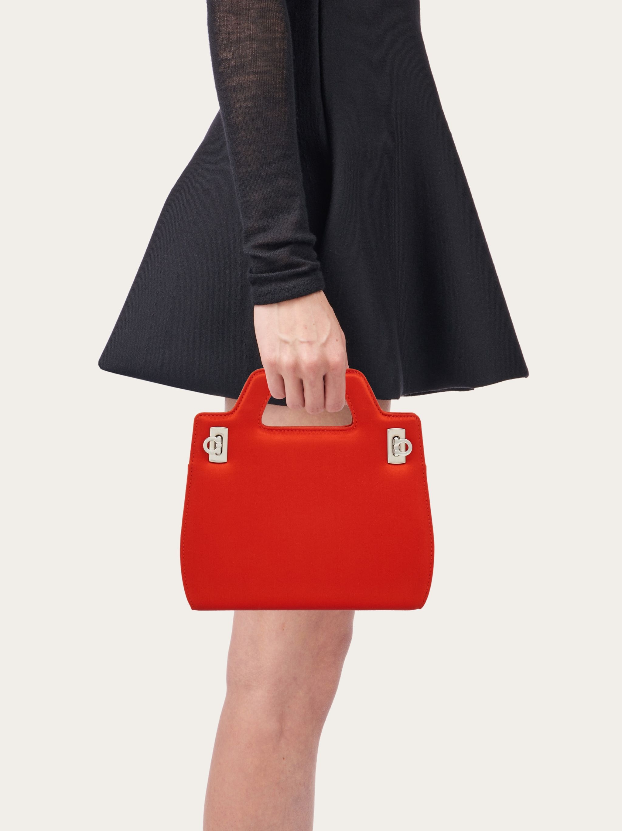 Wanda mini bag with nuanced detailing - 2