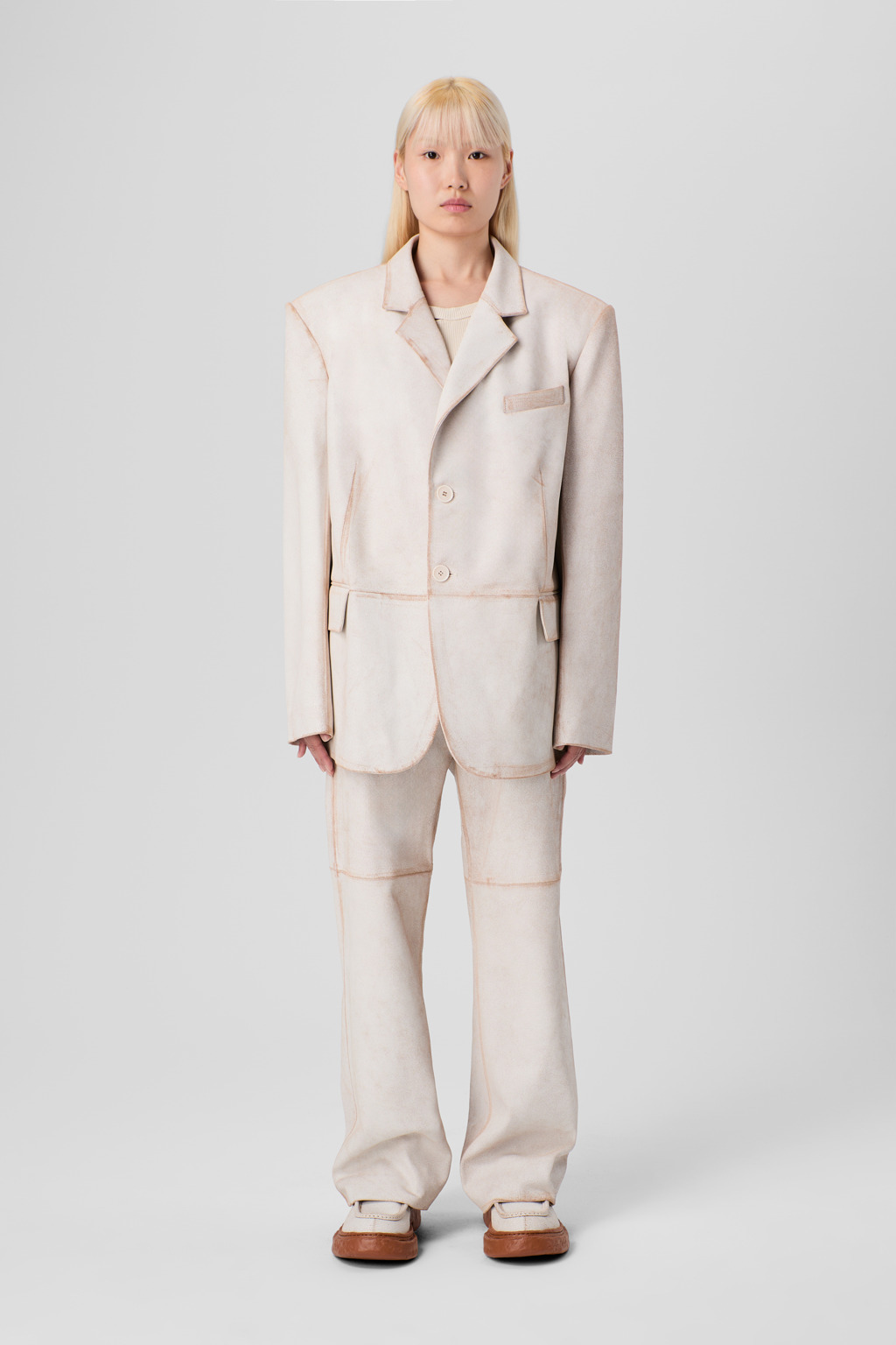 White cracked leather trousers - 2