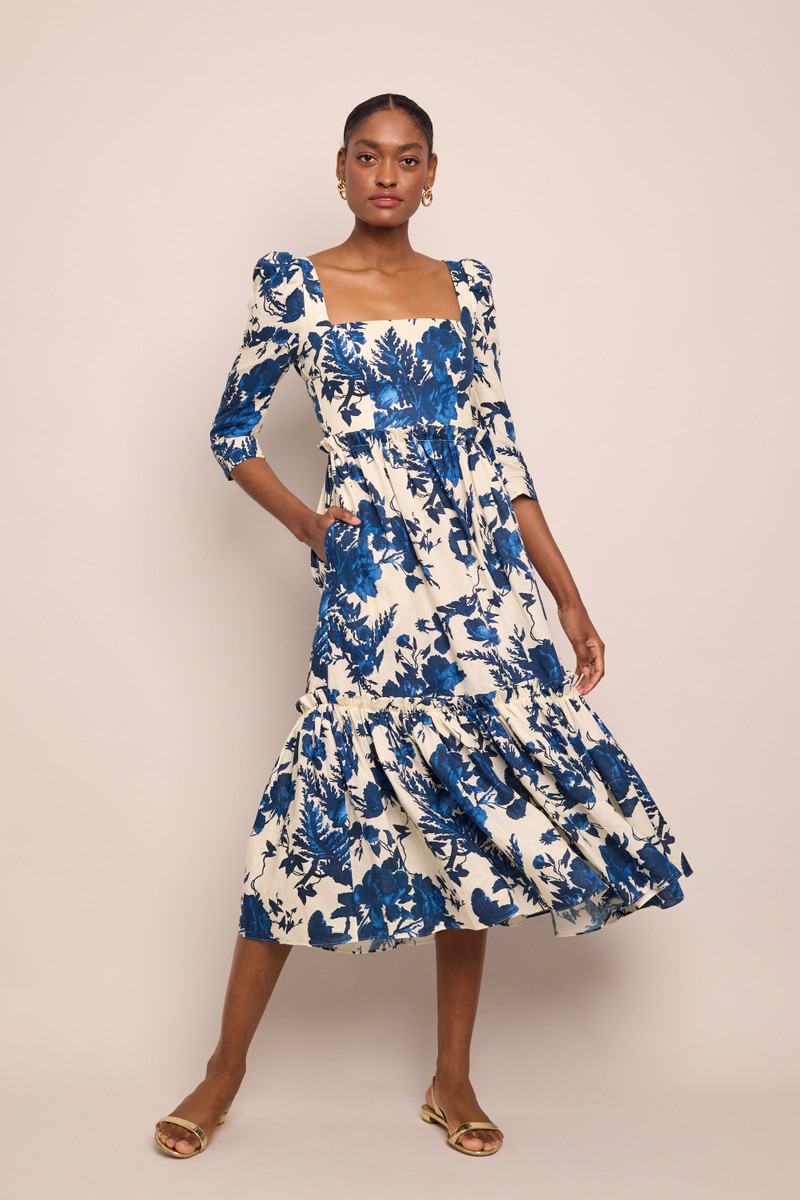 Cara Cara Blue Hill Dress
Elegantly Structured, a Timeless Bestseller outlook