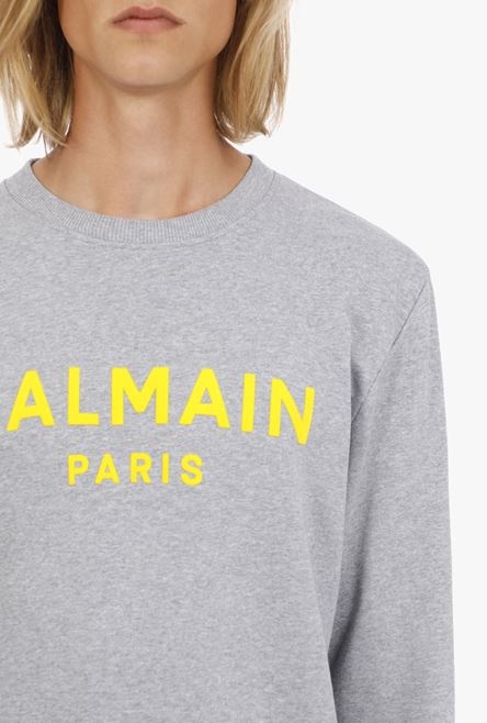 Gray cotton sweatshirt with yellow velvet Balmain logo - 6