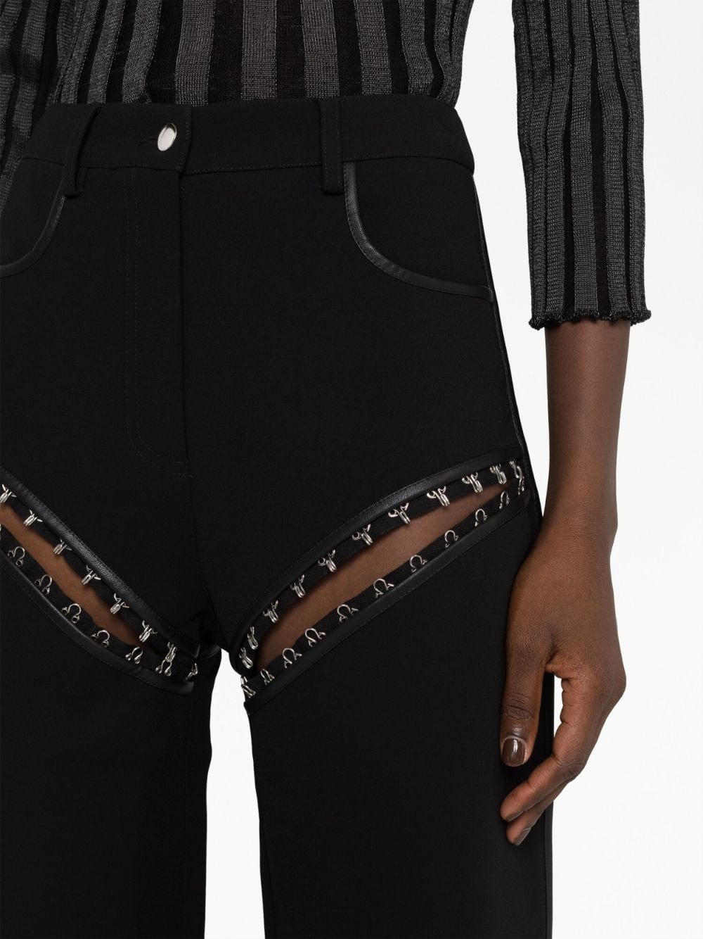 hook-detailing cut-out trousers - 3