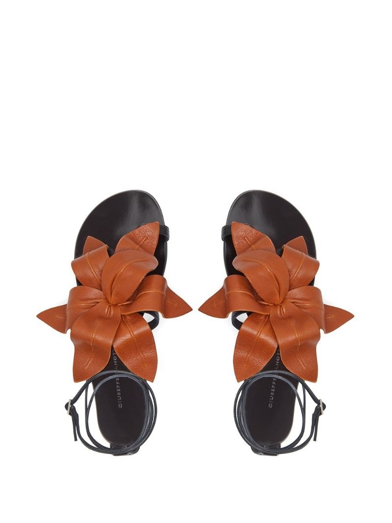 Lilium flower-detail sandals - 7