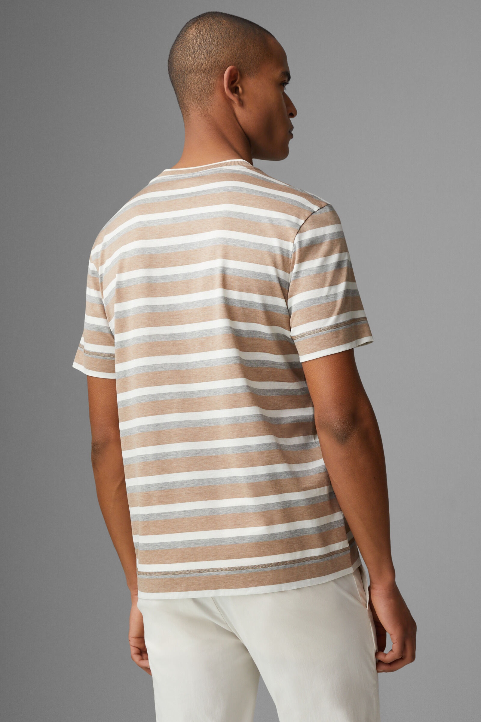 Kosmo t-shirt in Beige/Off-white - 3
