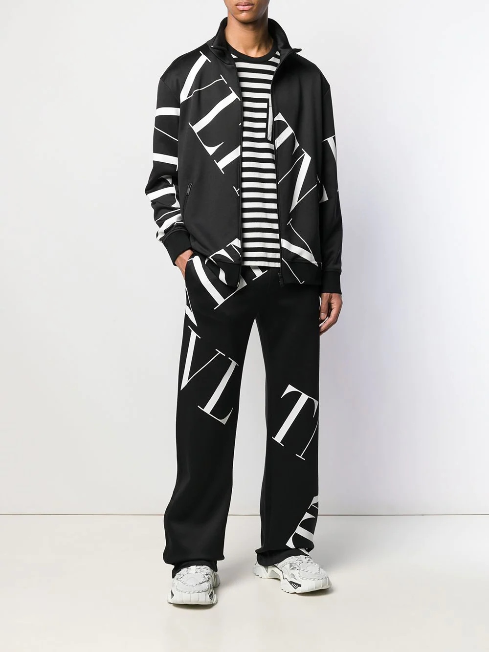 VLTN logo-print zipped sweatshirt - 2