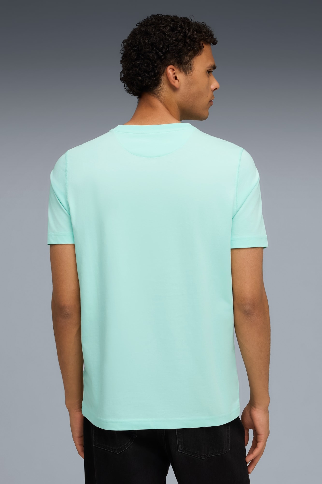WARDROBE ESSENTIALS Suede Logo Men's Tee - 4