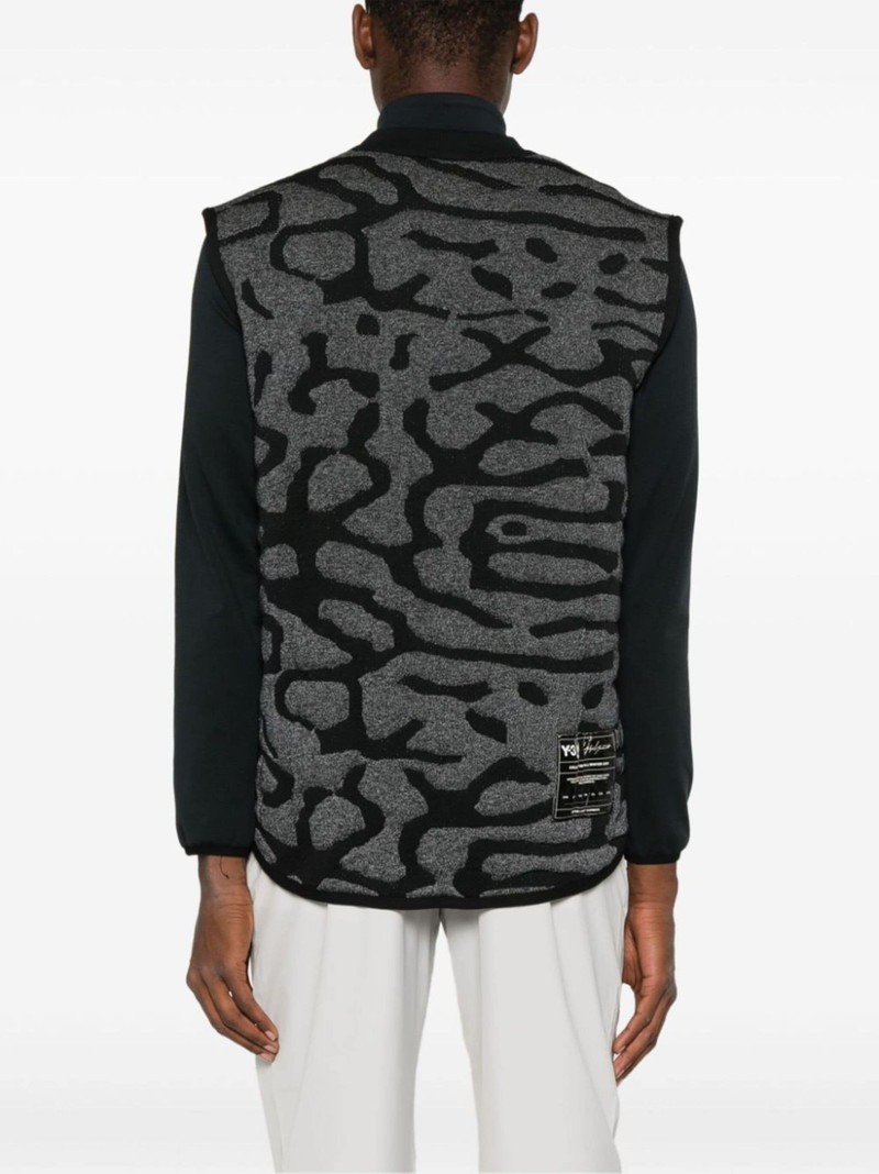 patterned-jacquard gilet 4