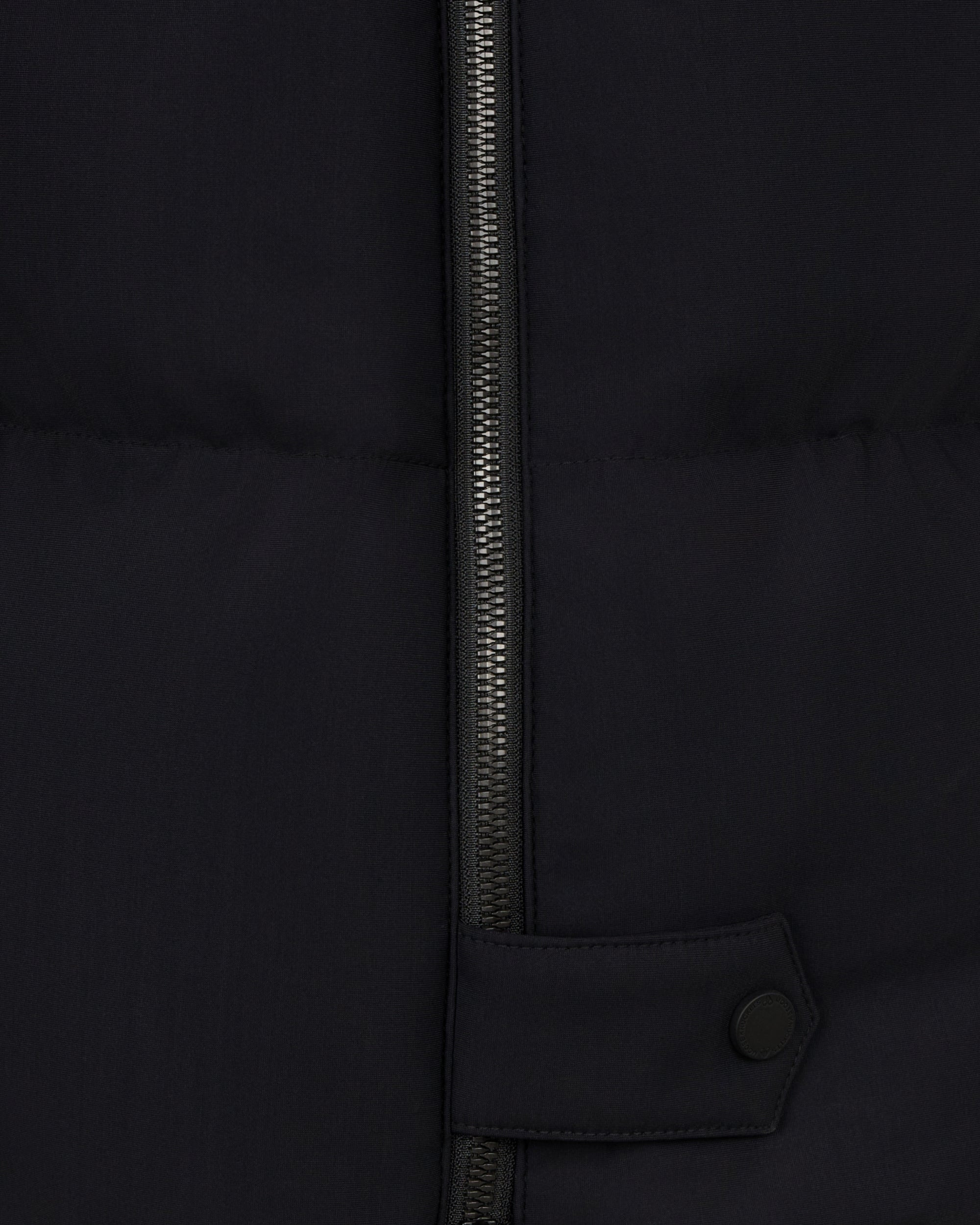 CHELIA SHEARLING 3Q - 7