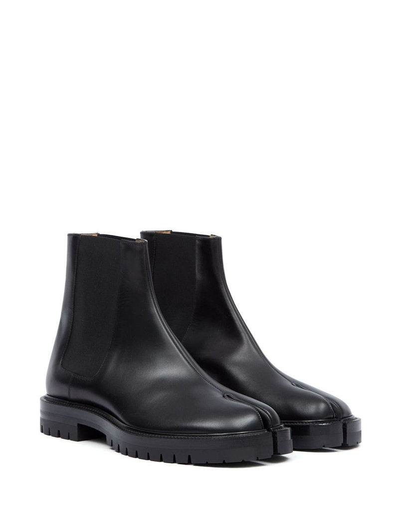 Maison Margiela Tabi Counti Chelsea boots outlook