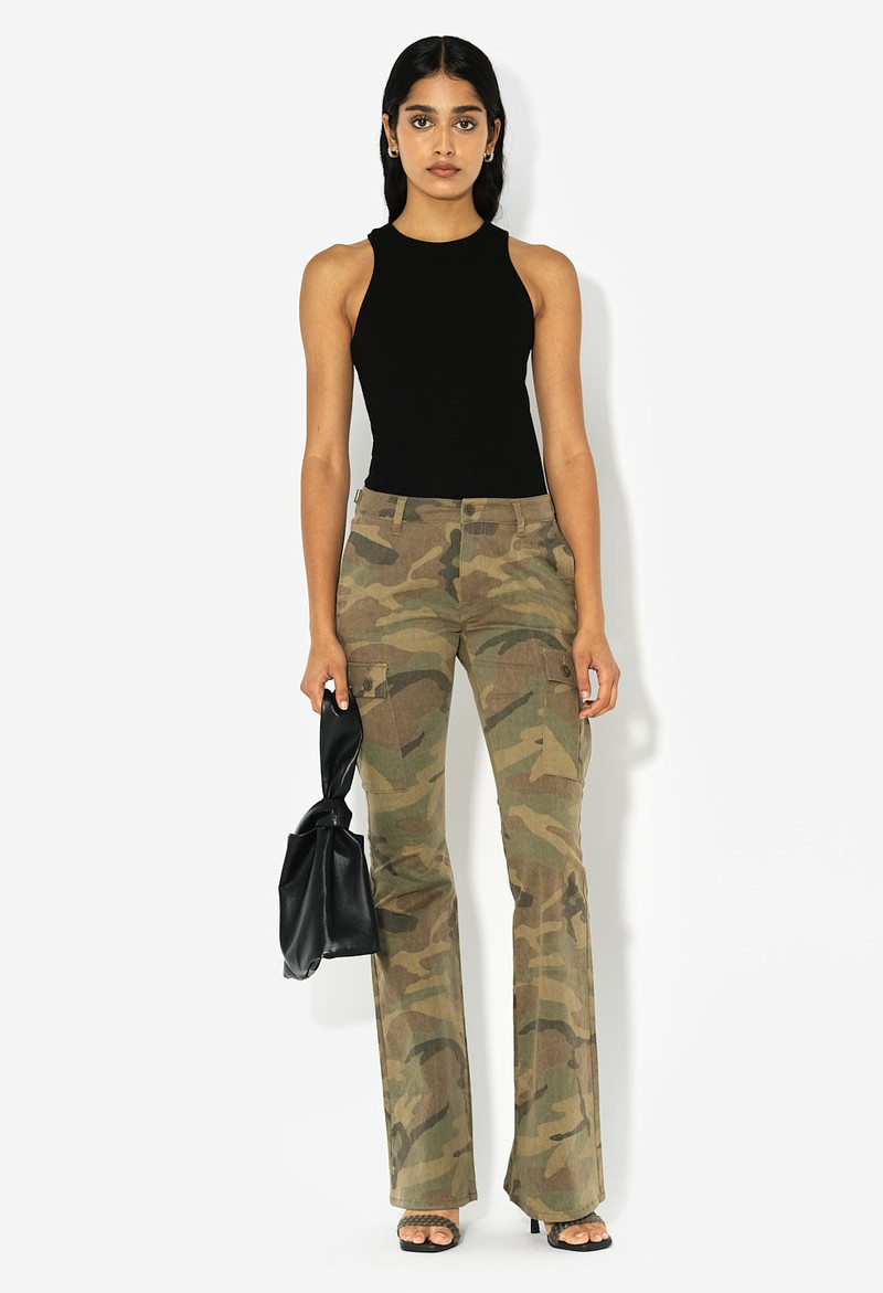John Elliott GEMINI RIB RACERBACK outlook