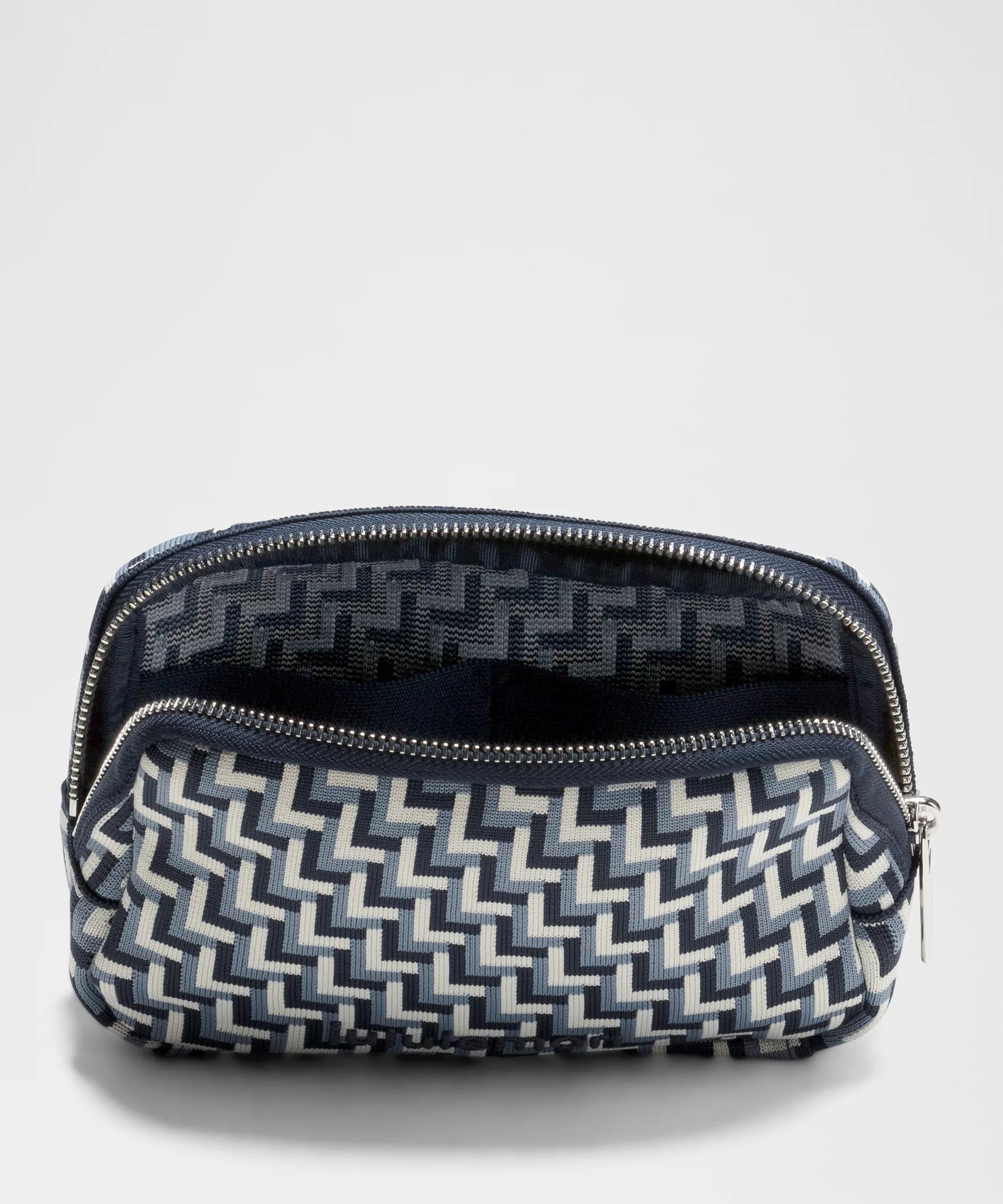 Everywhere Belt Bag 1L *L Monogram Knit - 4