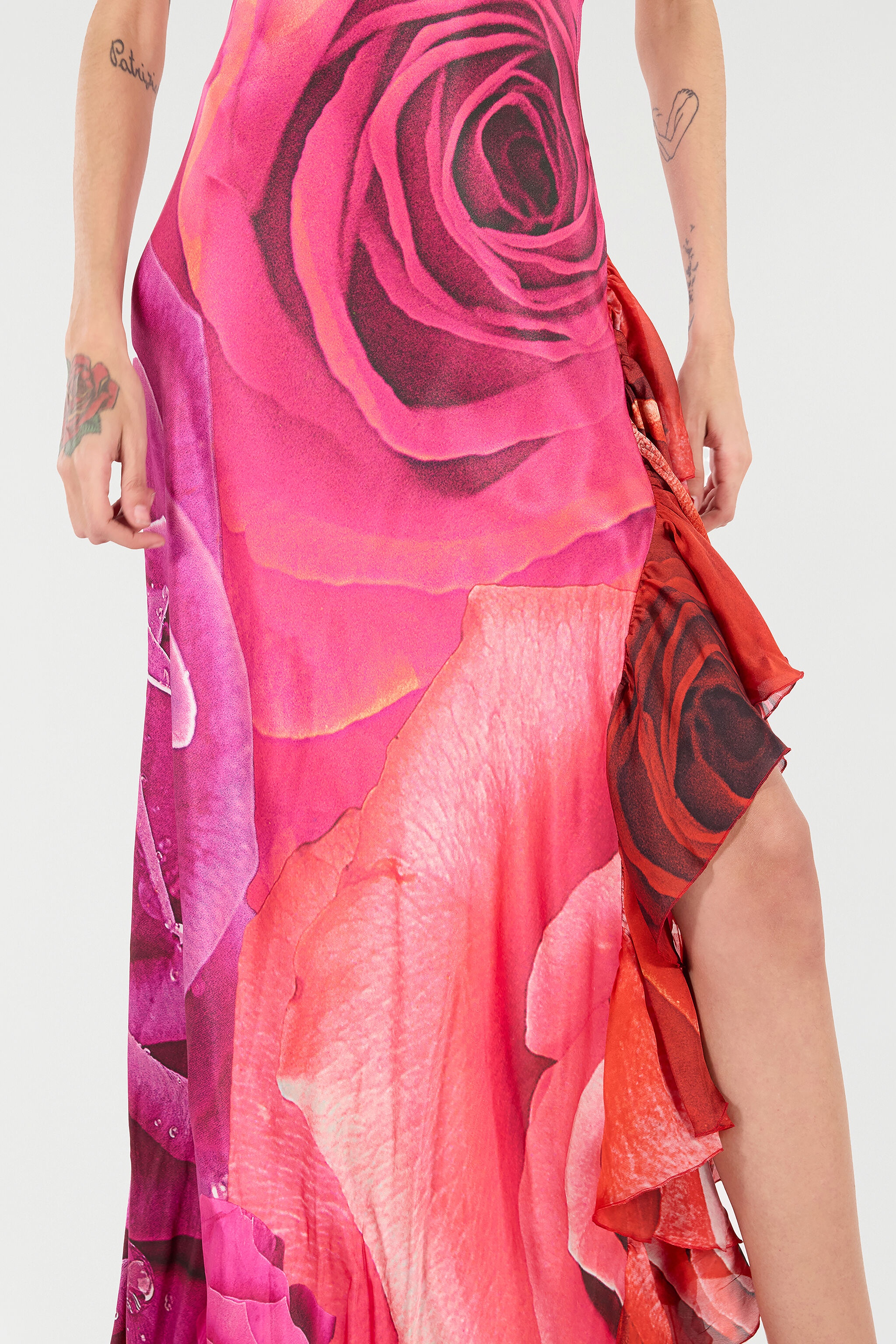 Dress With Rose Print And Flounces - 7
