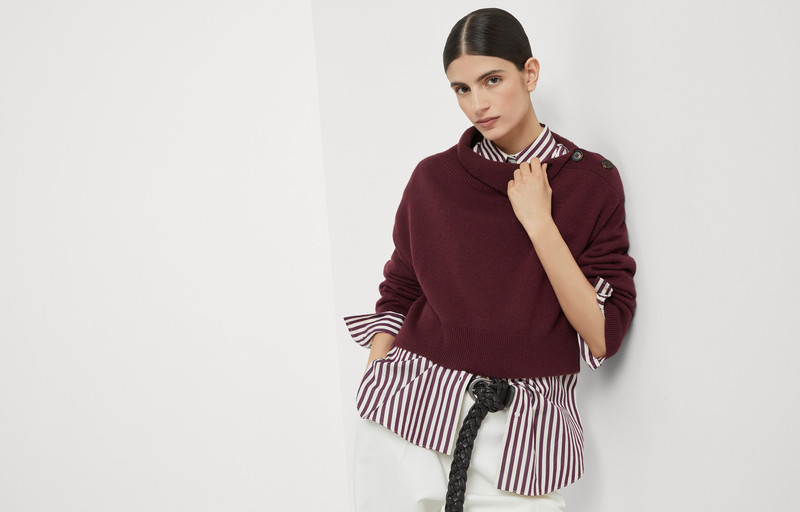 Cashmere cropped turtleneck sweater with shiny detail 6
