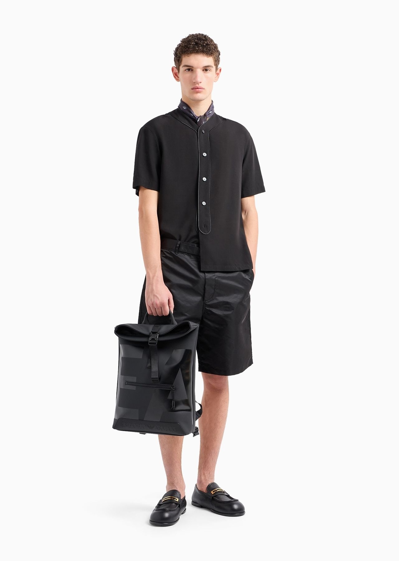 Short-sleeved, comfort-fit, V-neck Lyocell shirt - 4