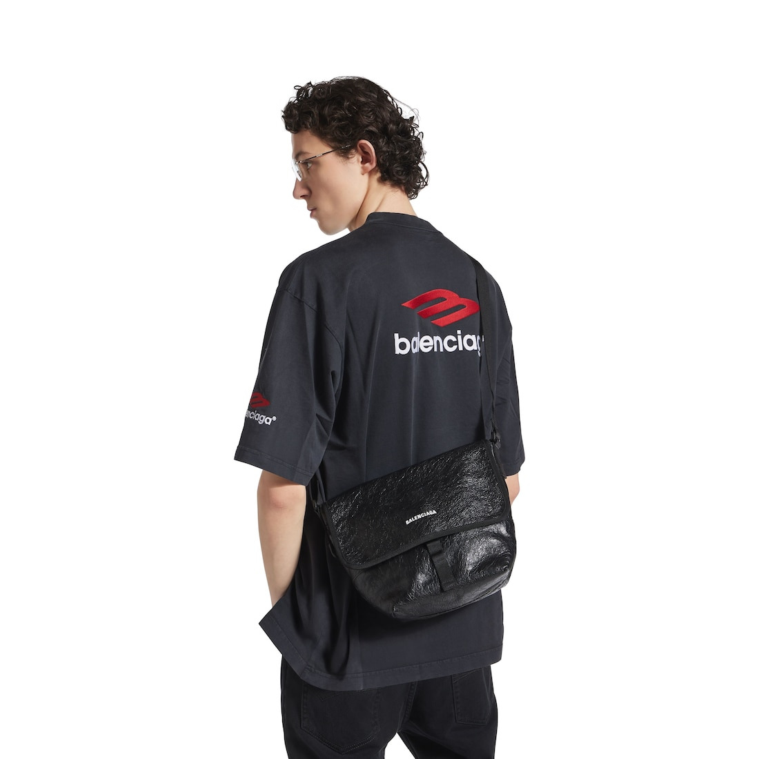 Men's Explorer Small Messenger Bag in Black - 8