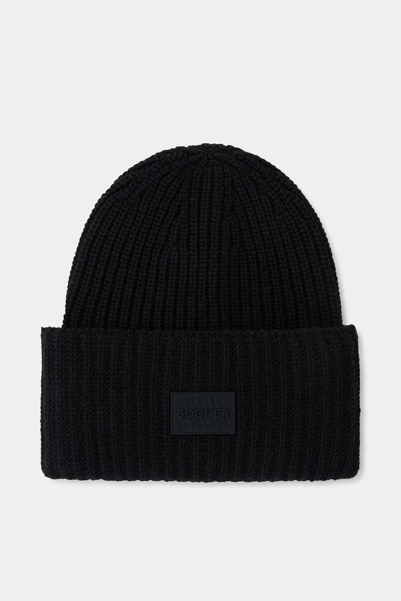 Hat Lahra in Black 1