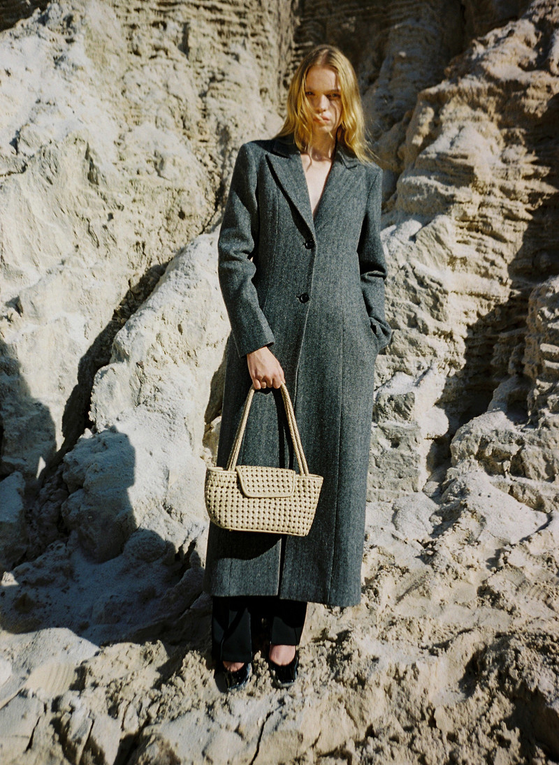 Elleme Courrier Tote Woven Leather Butter outlook