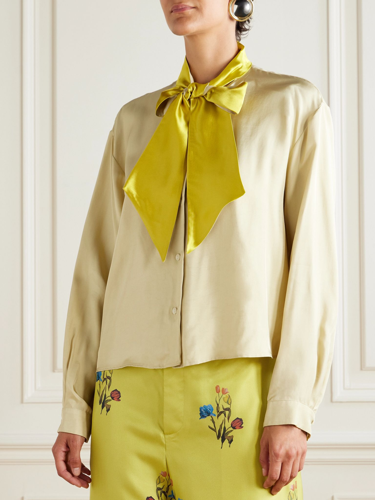 Pussy-bow satin-twill blouse Cream - 3