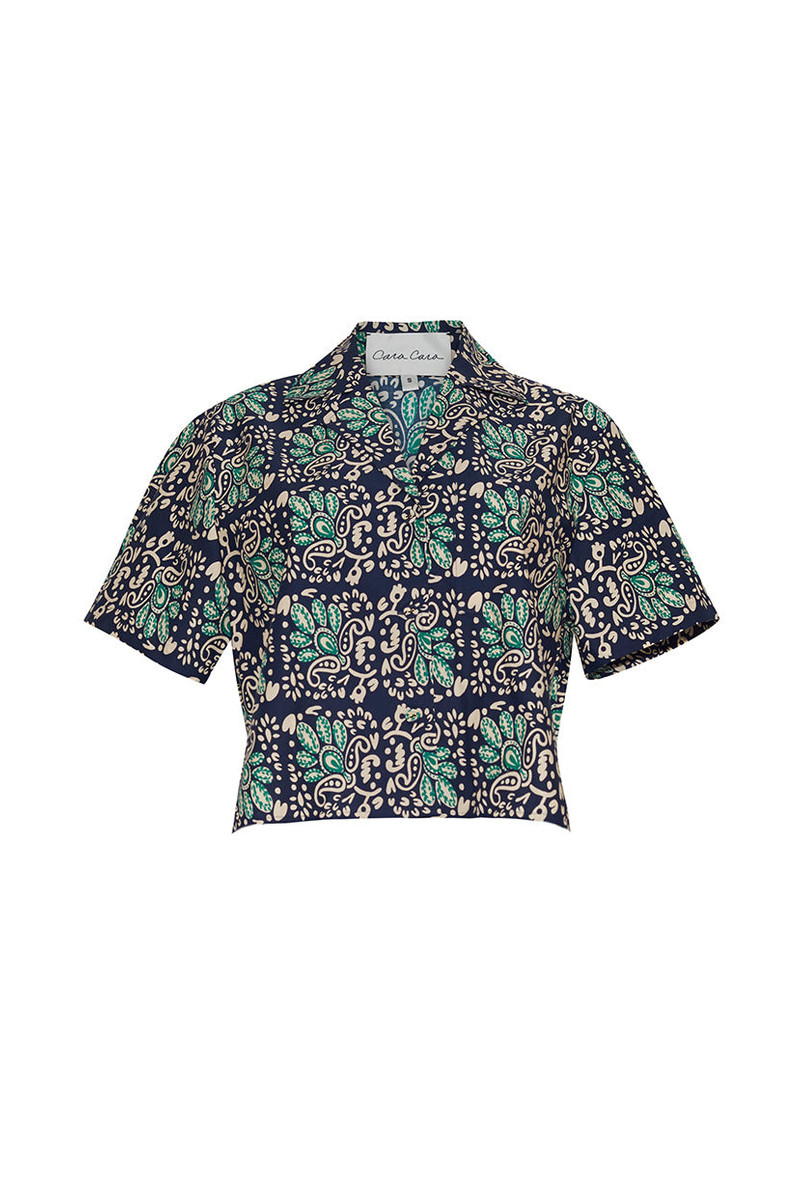 Kohut Top Tomboy-Chic Cropped Button-Up in a Vibrant Print 1
