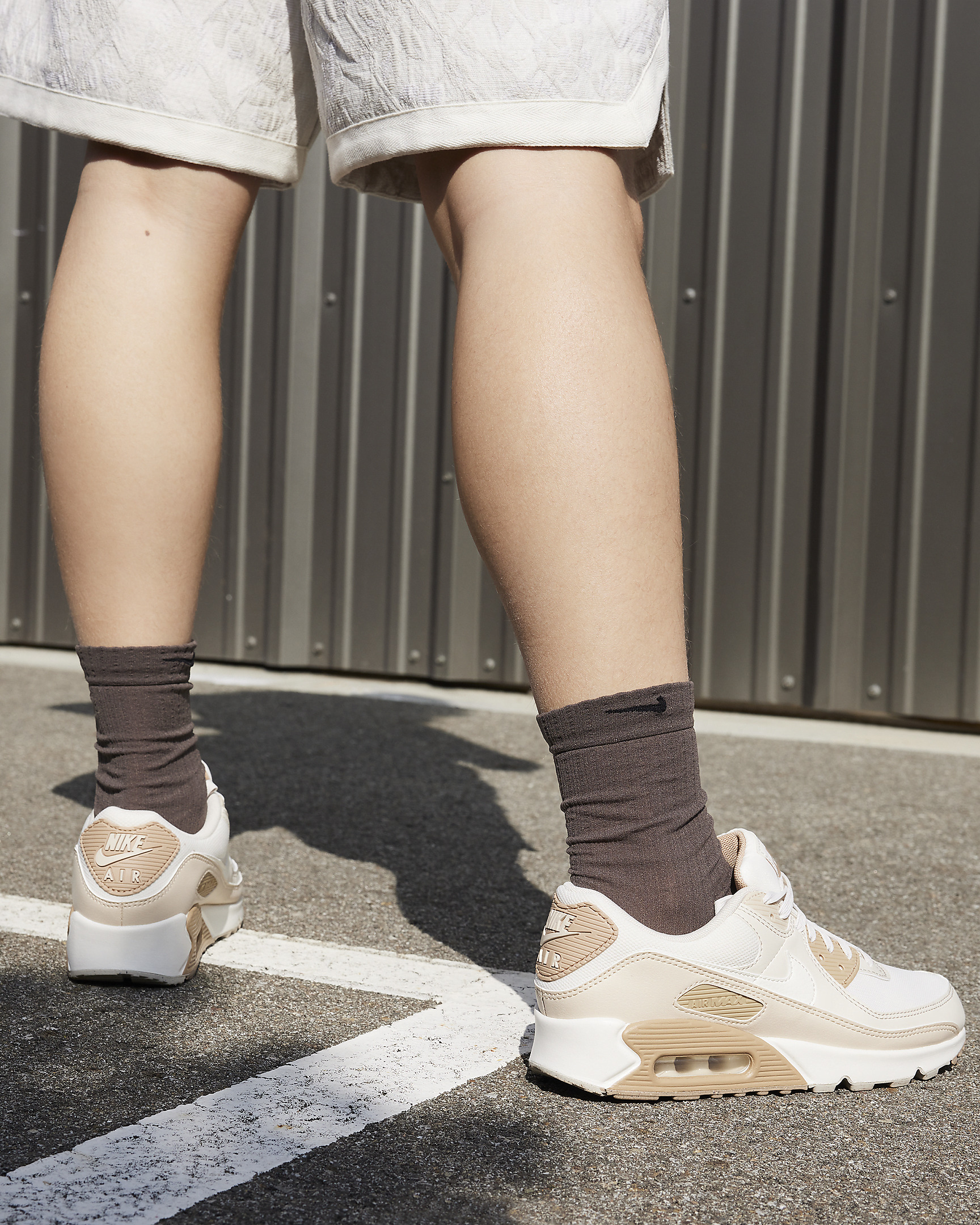 Nike Air Max 90 Women's Shoes - 2