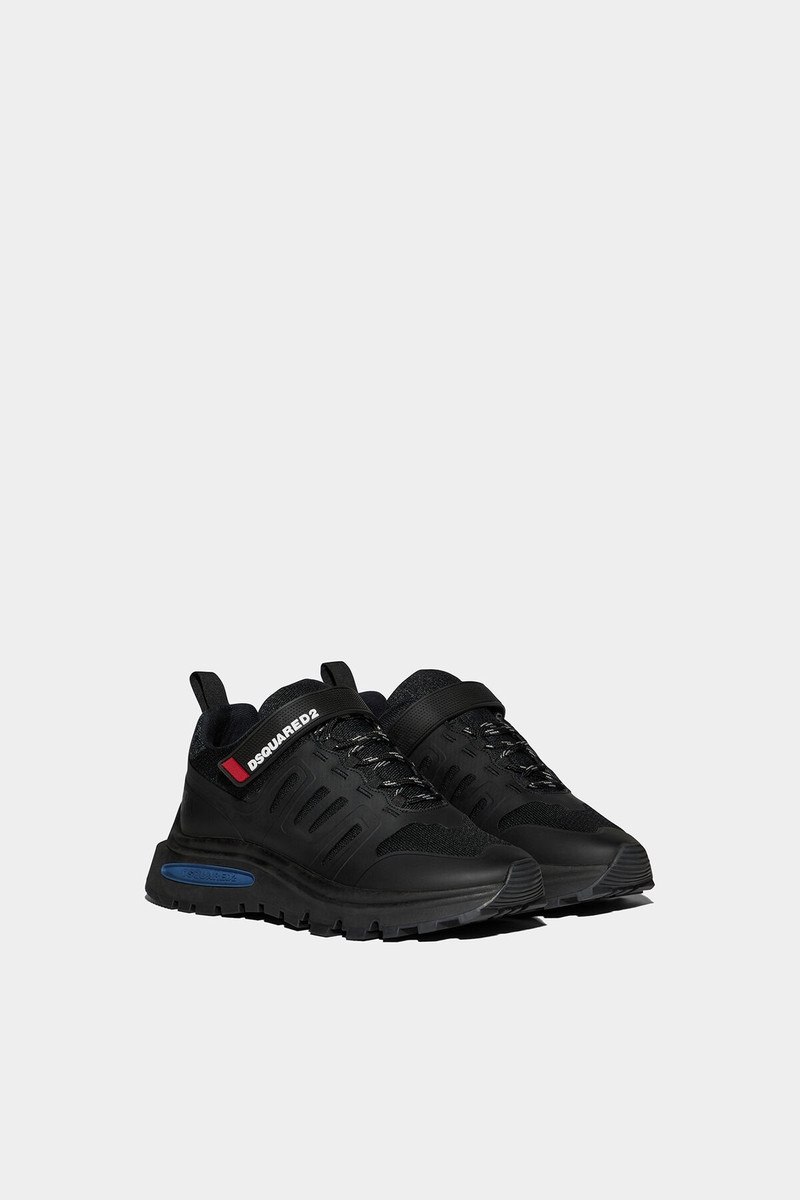 IBRA BLACK ON BLACK SNEAKERS 3