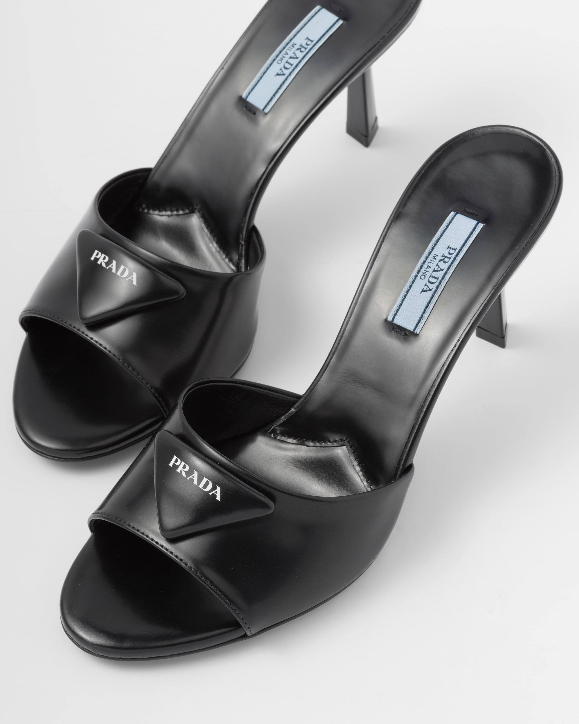 Brushed leather sandals - 6