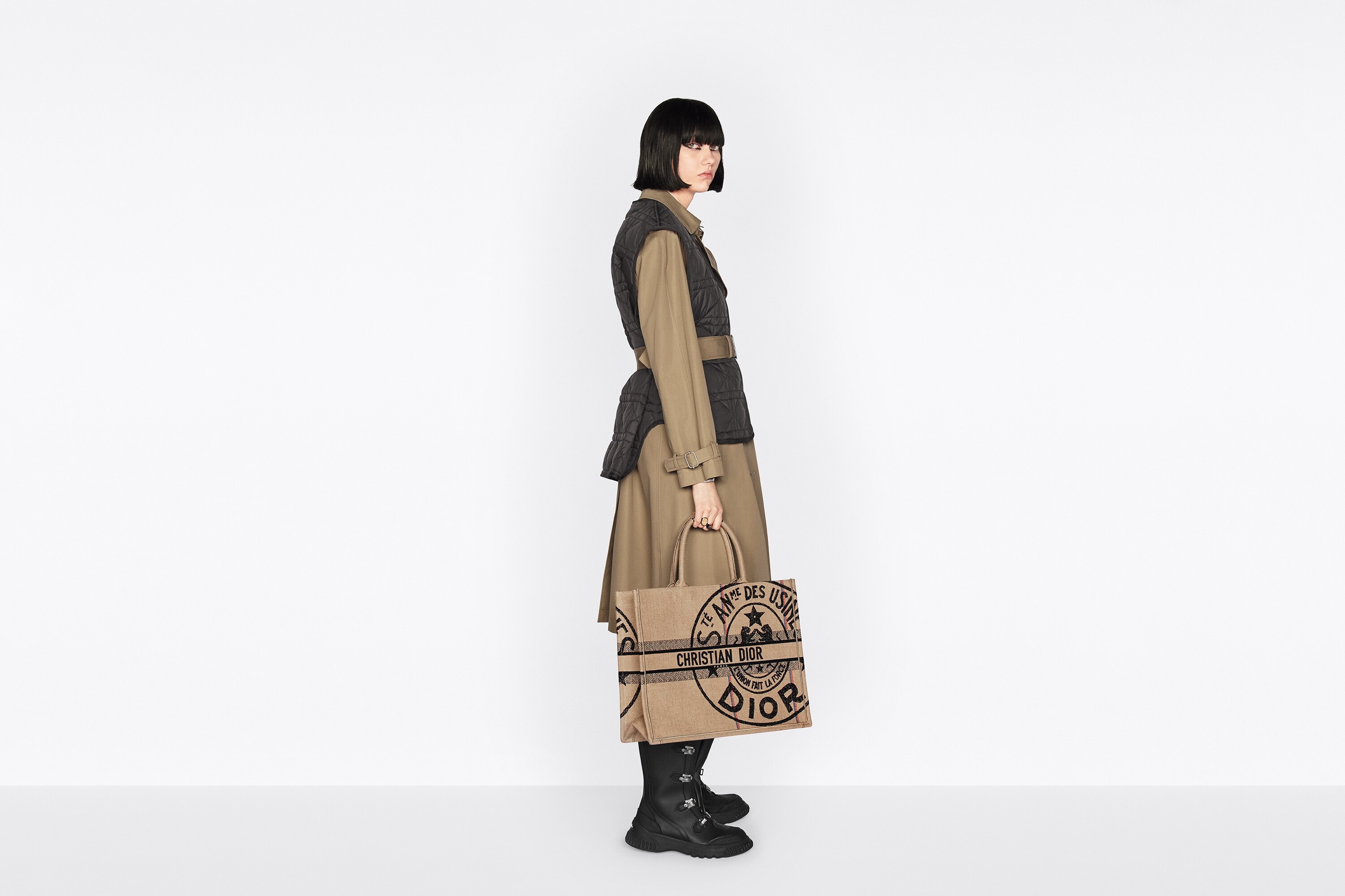 Trench Coat with Removable Macrocannage Vest - 8