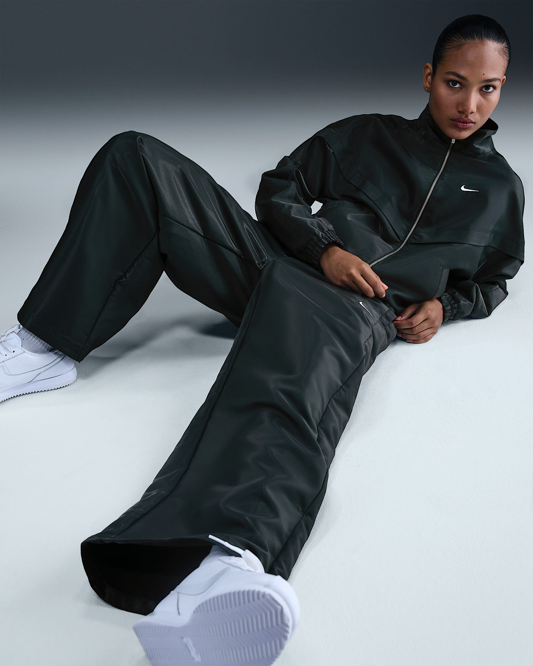 Nike Sportswear Windrunner Women's Shine Pants - 5