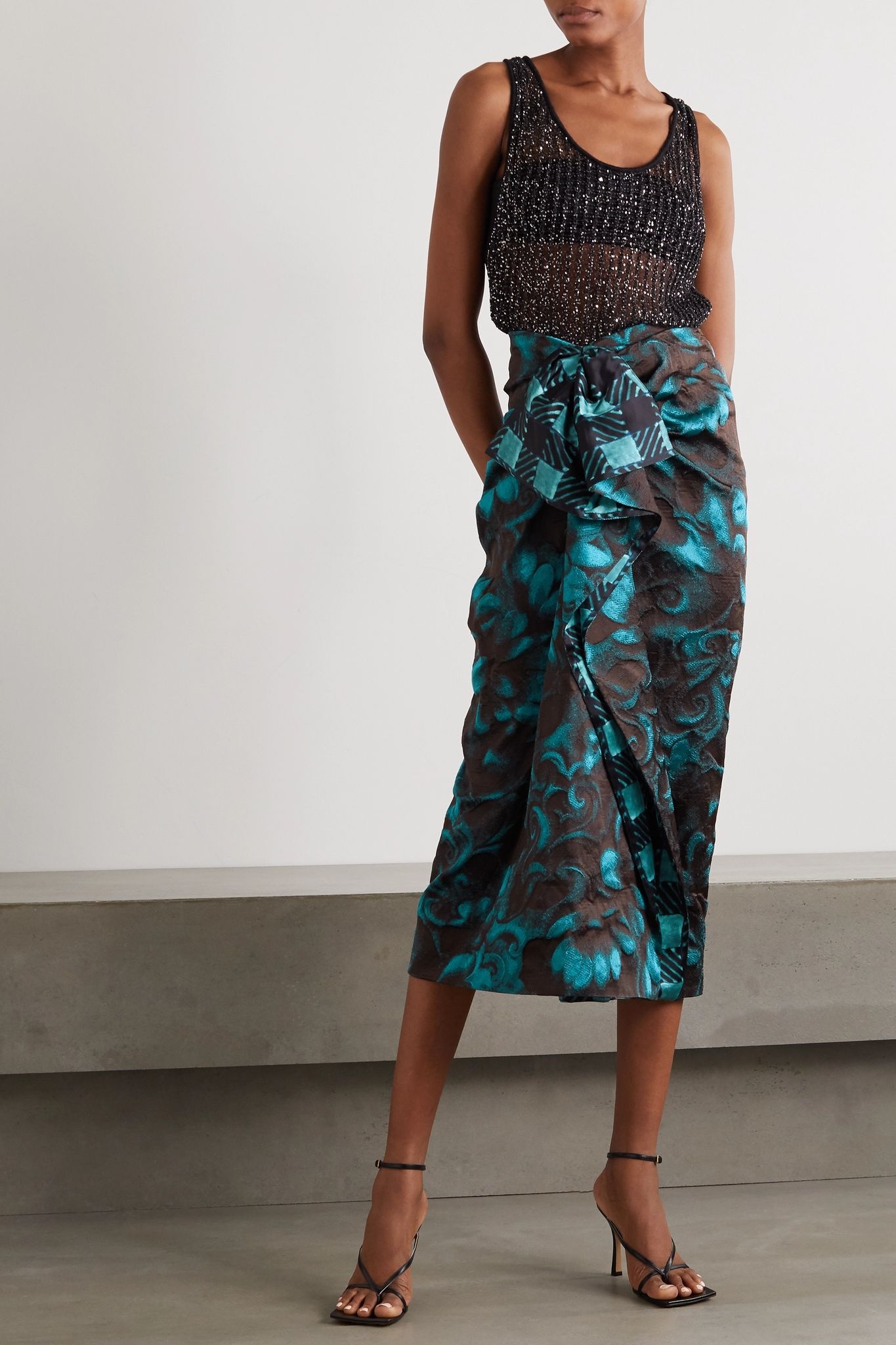 Ruffled satin-trimmed floral-jacquard midi skirt - 2