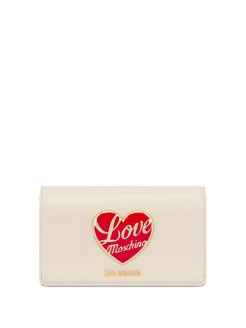 heart-plaque clutch bag 1