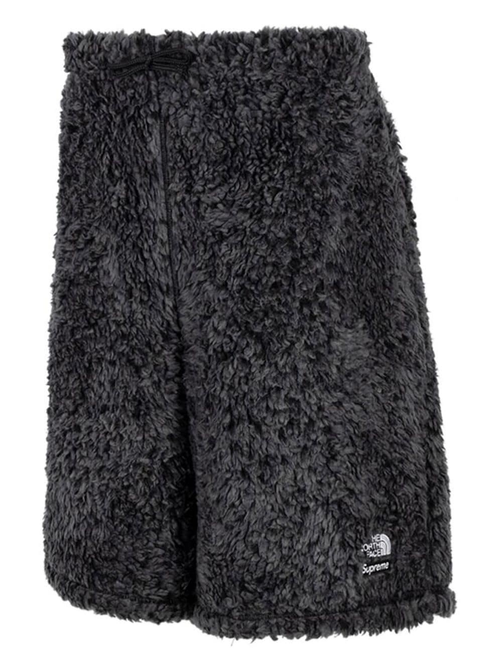 x The North Face fleece shorts - 2
