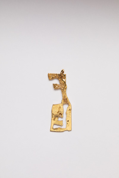 Acne Studios F pendant gold outlook