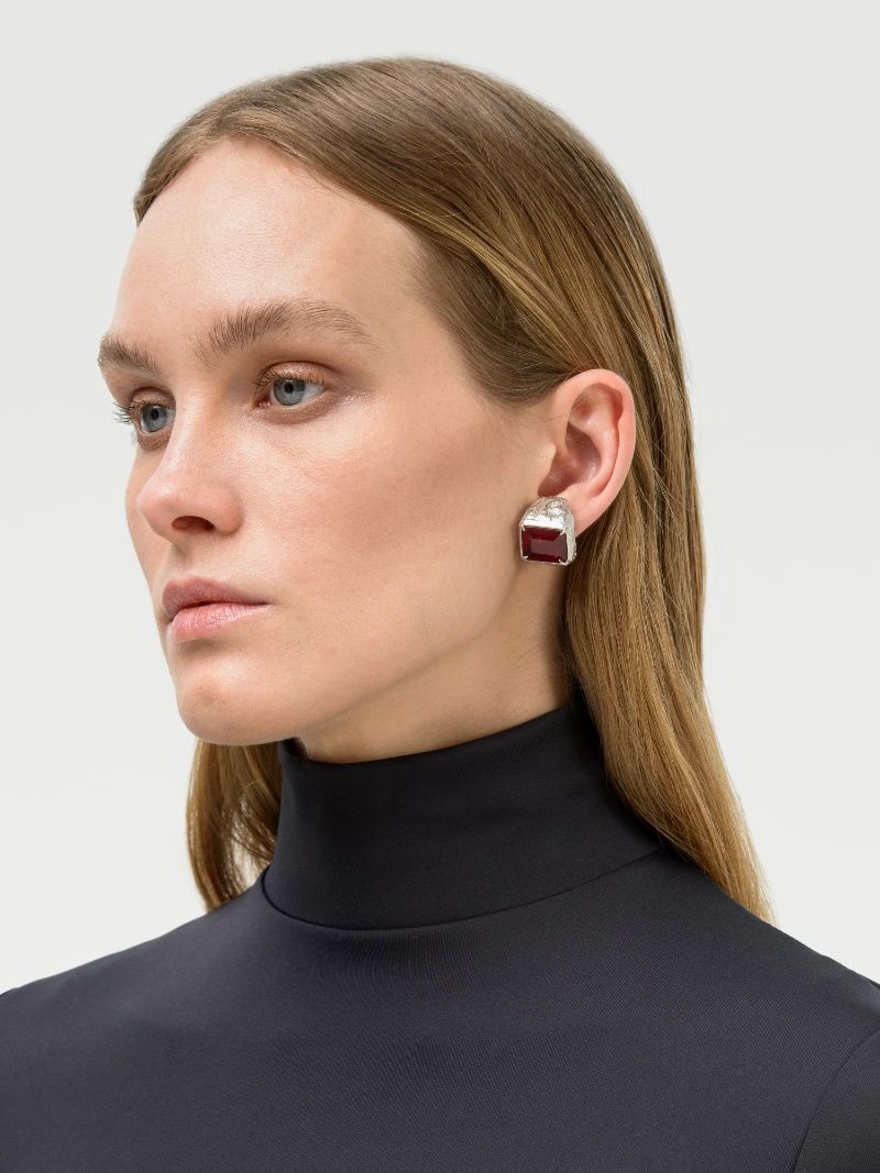 SMALL SQUARE CUT STONE EARRING - 3