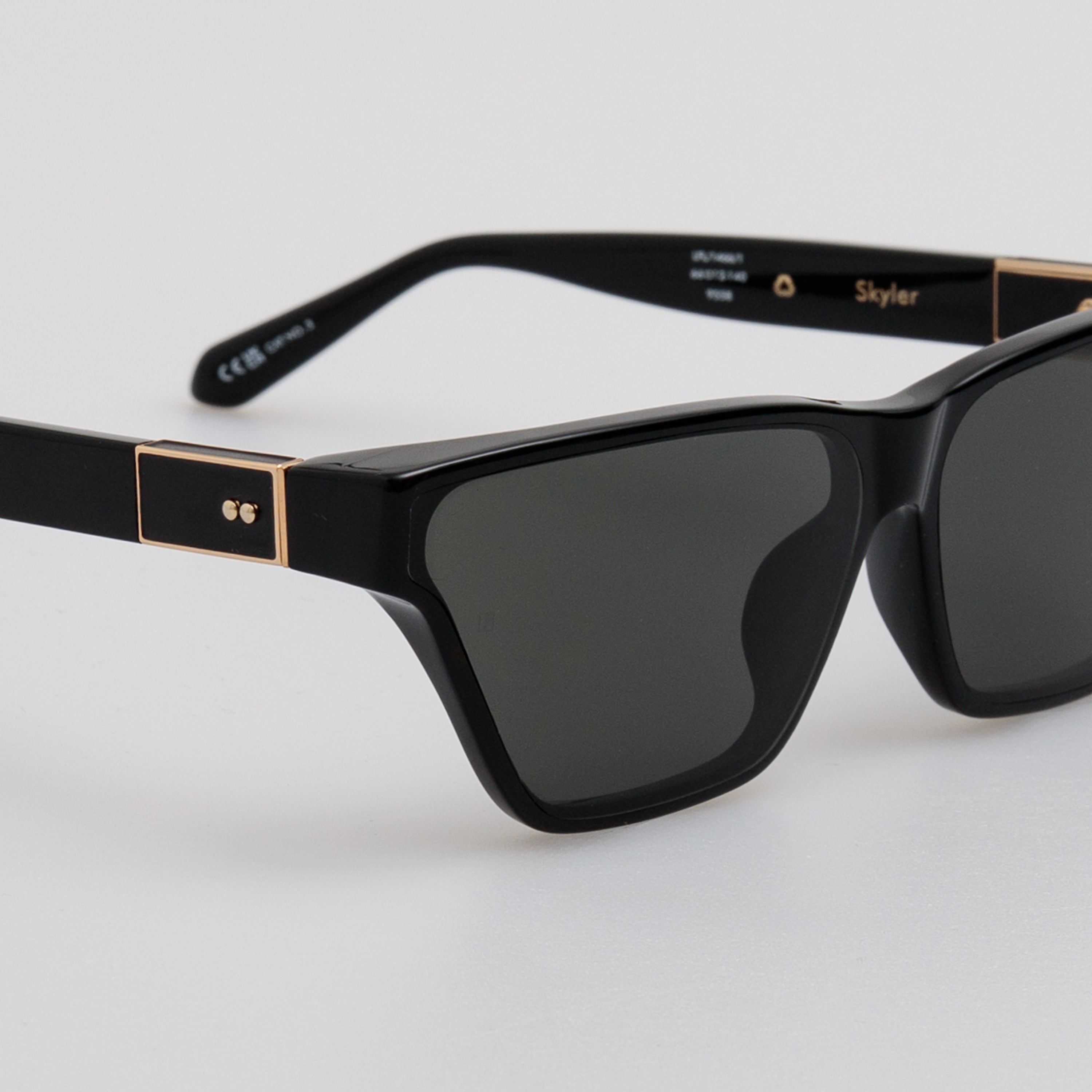 Skyler Cat-Eye Sunglasses in Black - 4