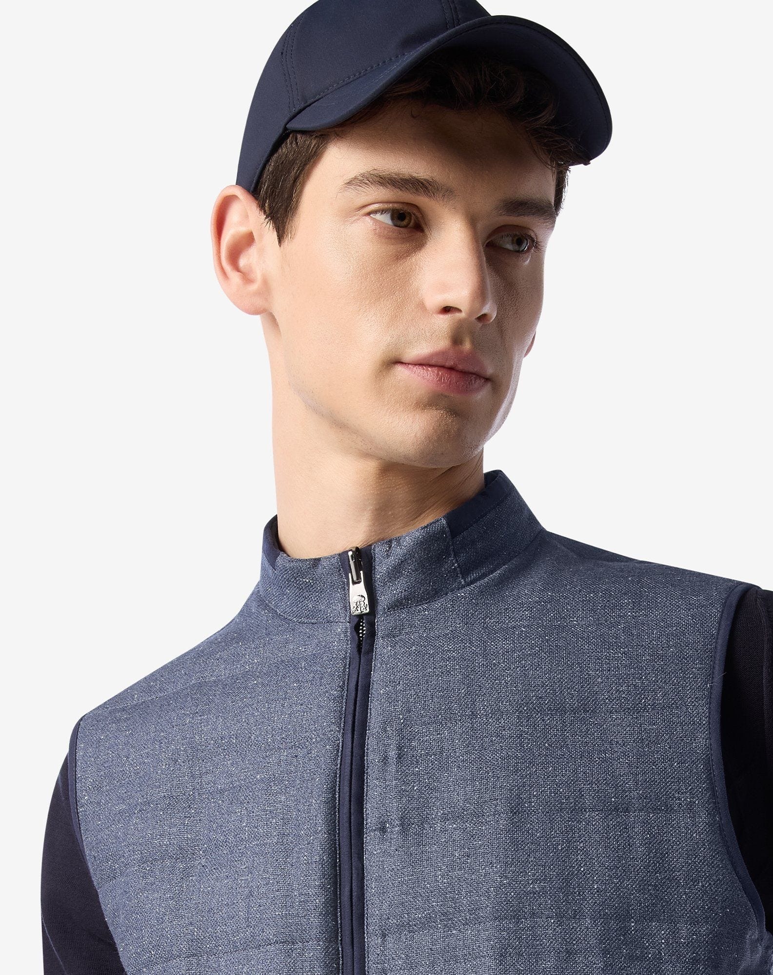 Reversible padded pale blue gilet - 4