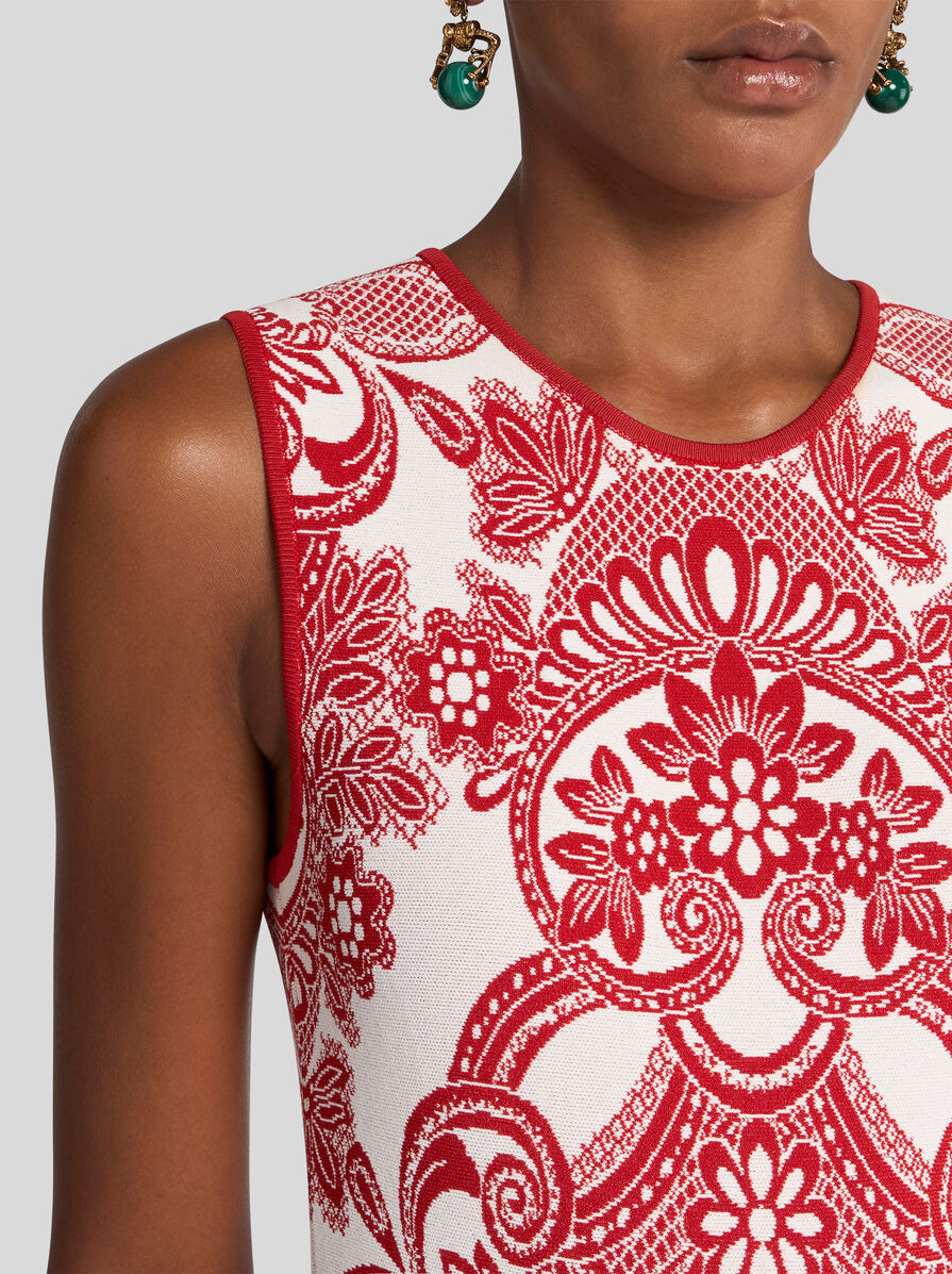 SLEEVELESS DRESS WITH LACE MOTIF - 2