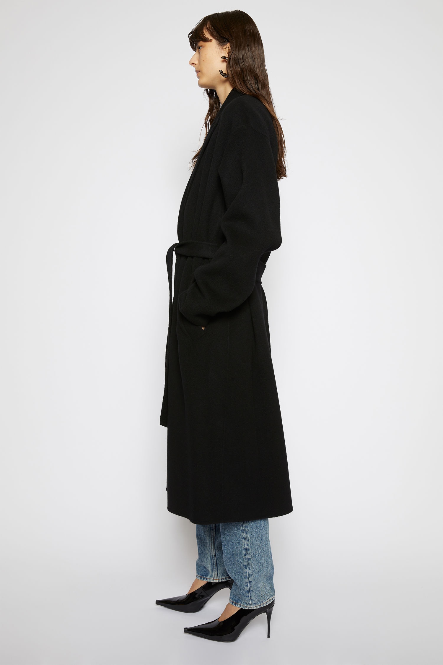 Belted wool coat black - 3