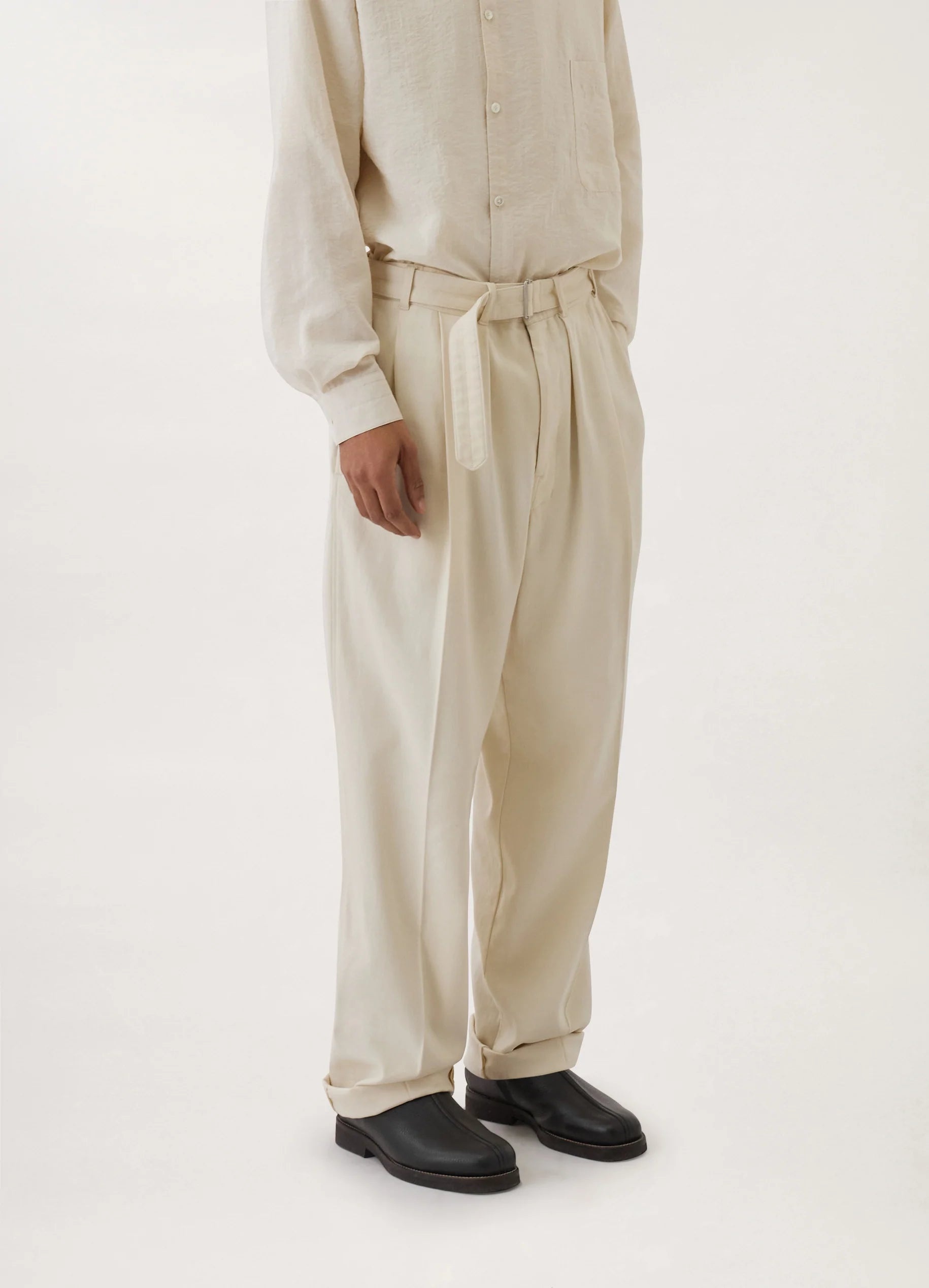 Lemaire loose pleated pants - スラックス