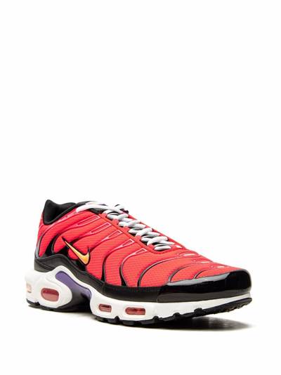 Nike Air Max Plus sneakers outlook