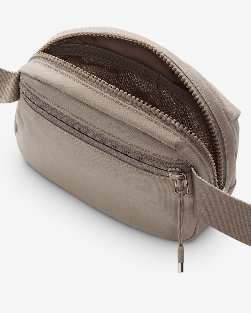 Nike Aura Crossbody Bag (2L) 5