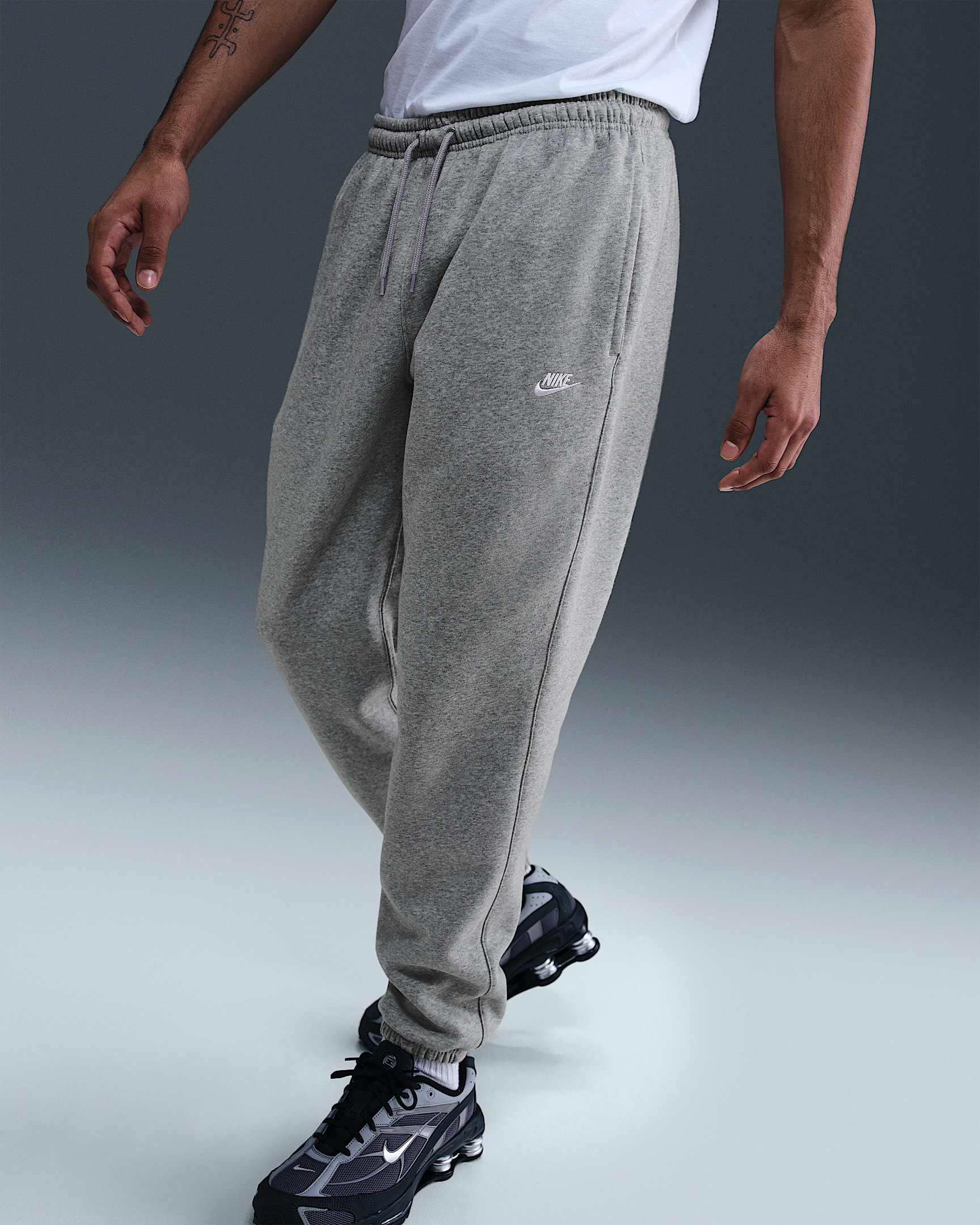 Nike Club Men's Cuffed Brushed Fleece Pants - 2