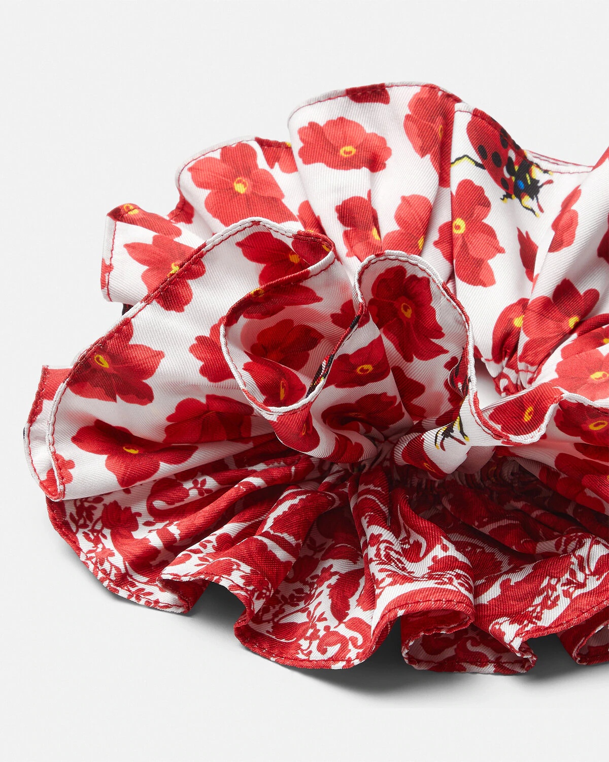Strawberry Garden Scrunchie - 2