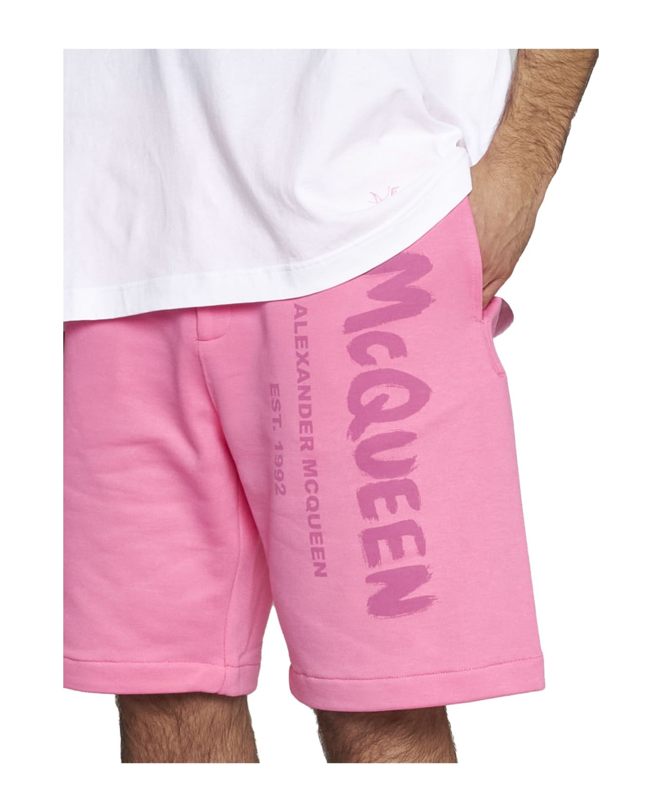 Bermuda Shorts With Graffiti Logo Print - 5