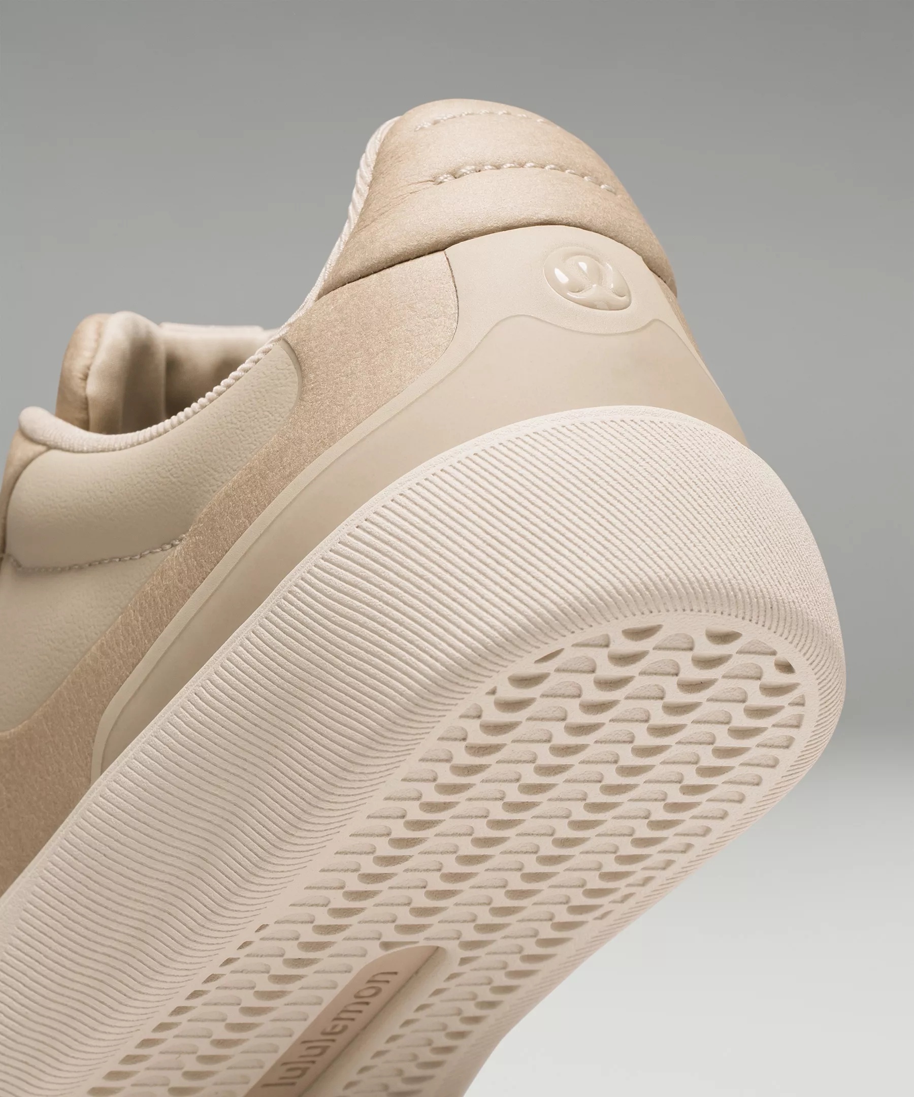 cityverse Women's Sneaker - 9