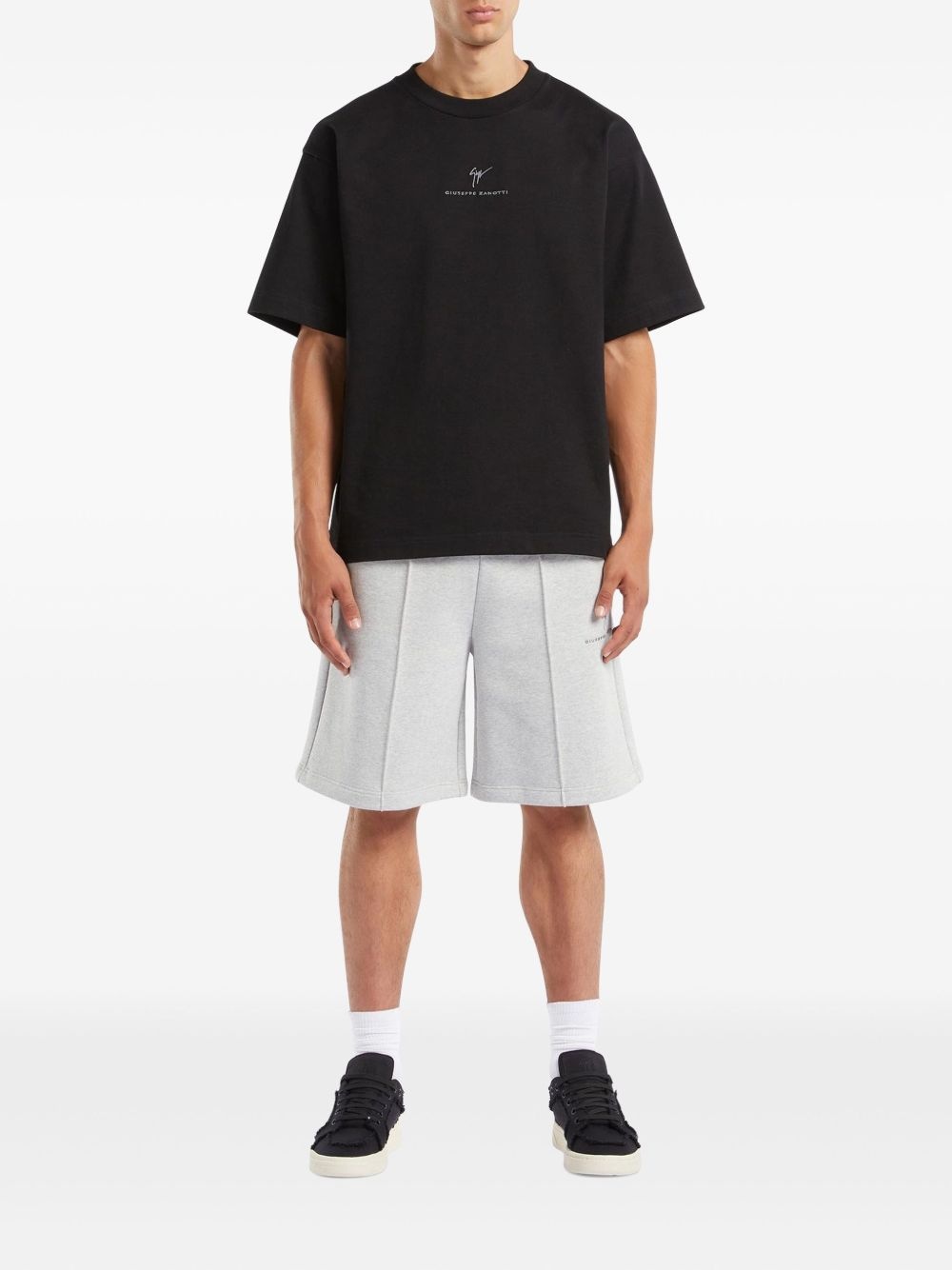 logo-embroidered shorts - 2