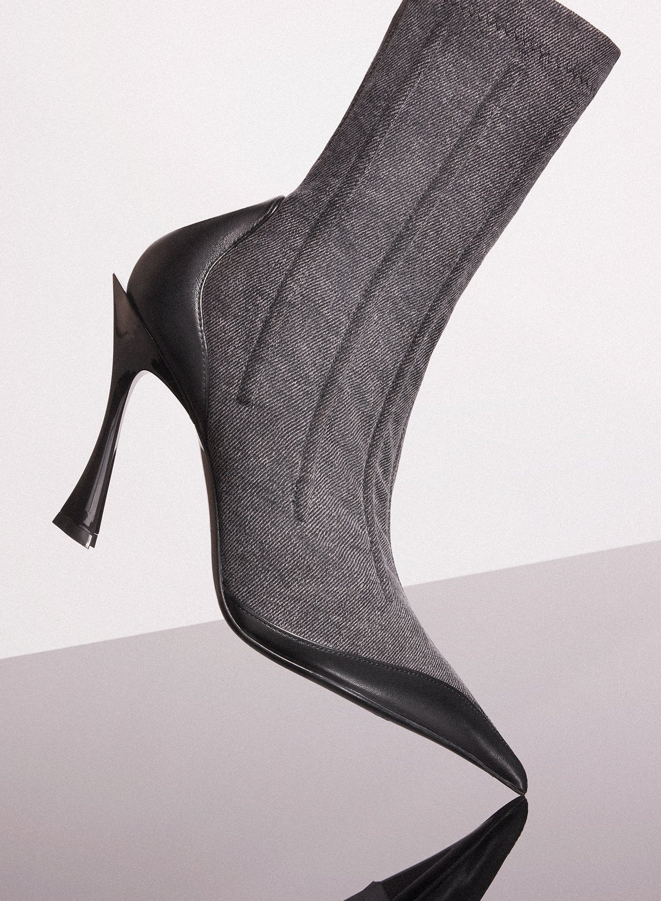 bi-color boned denim fang 95 ankle boots - 4