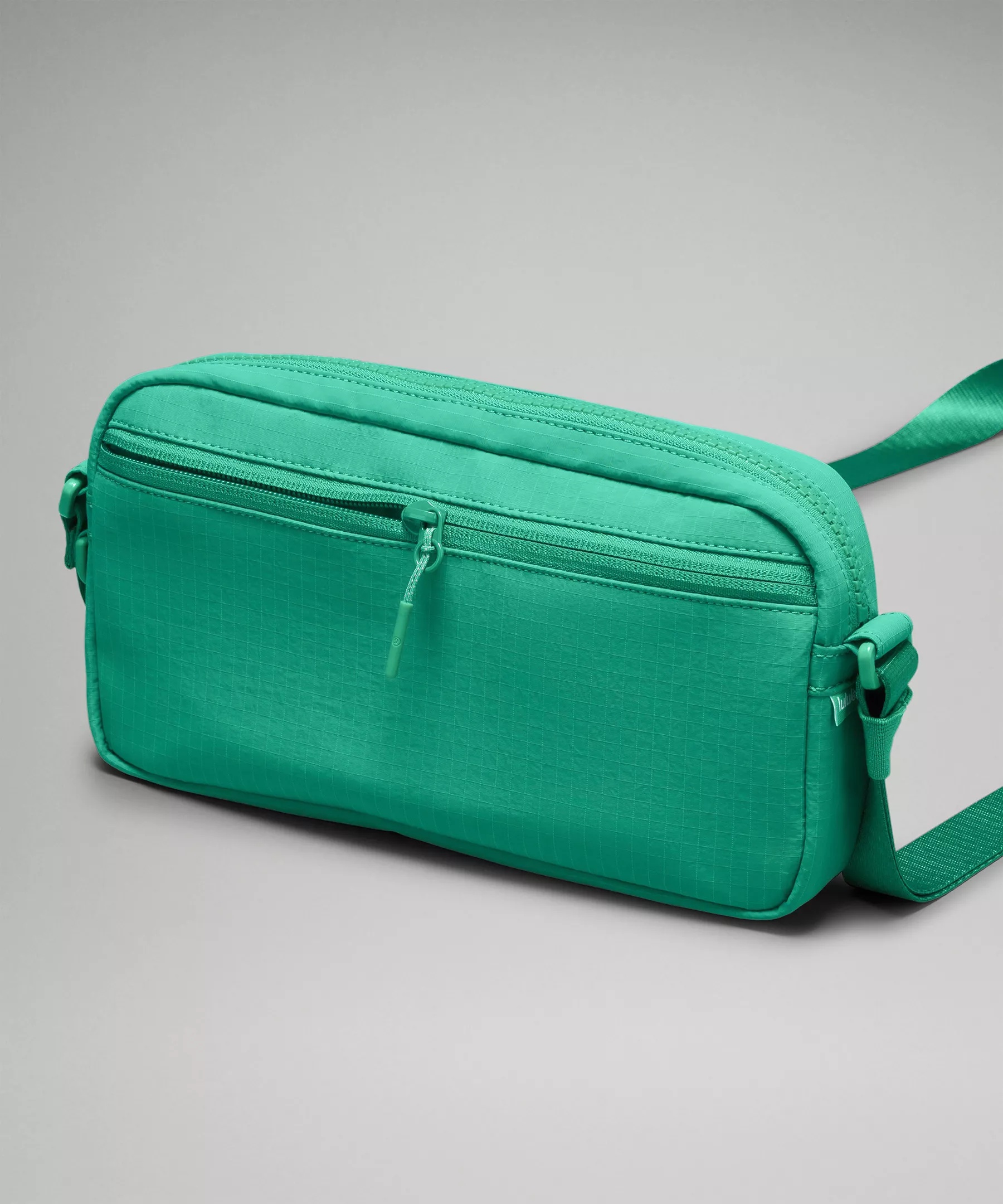 Multi-Pocket Crossbody Bag 2.5L - 5