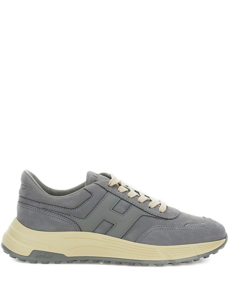 Hyperlight logo sneakers 1
