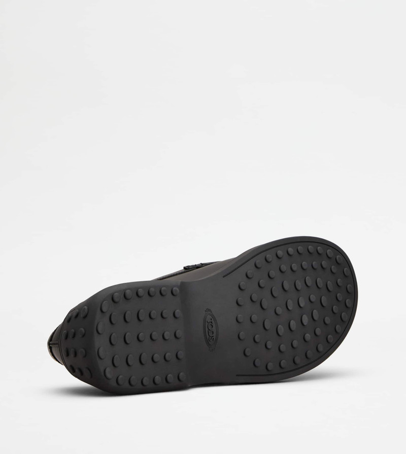 SLIPPER LOAFERS IN LEATHER - BLACK 4