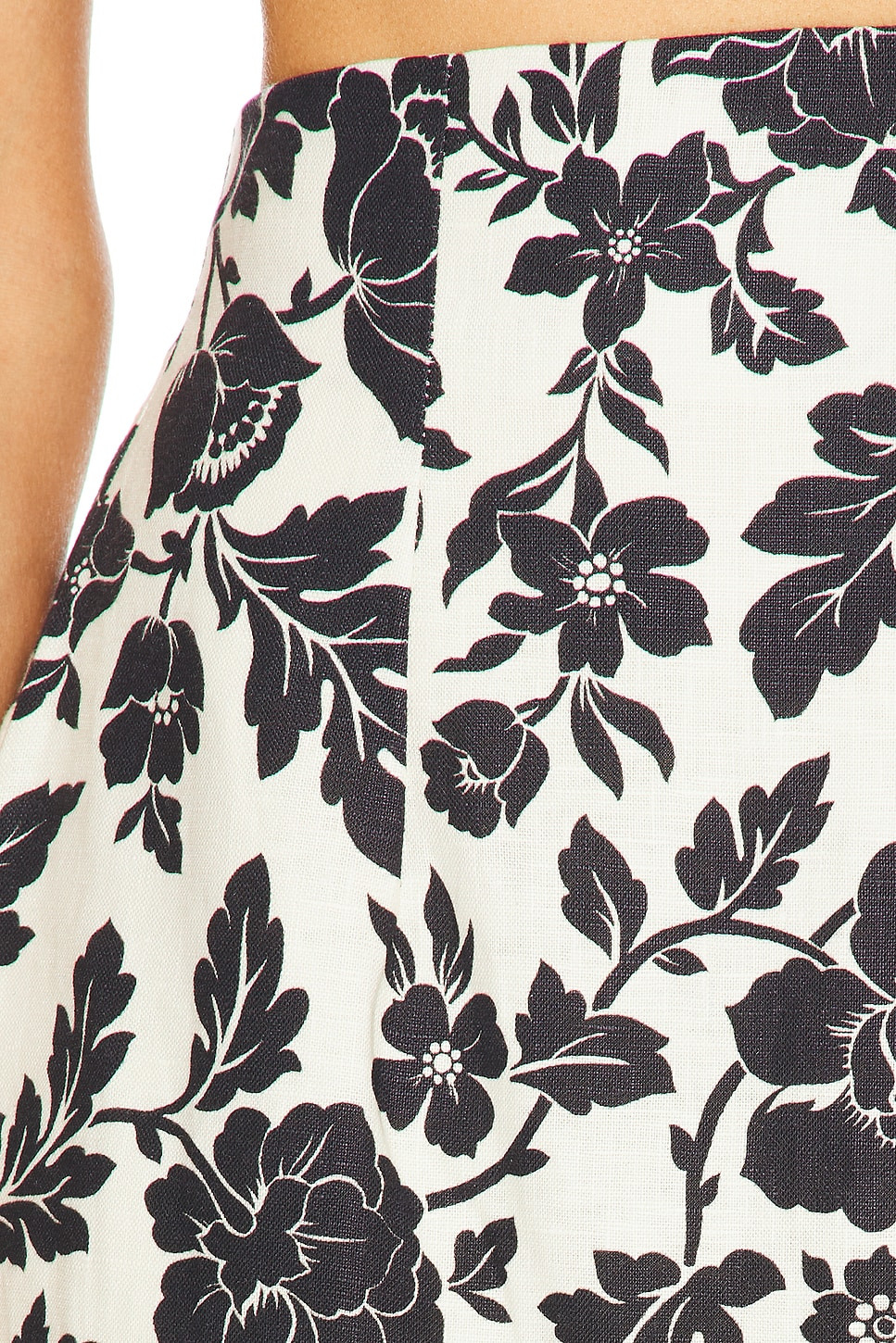 Romeo Column Skirt - 6
